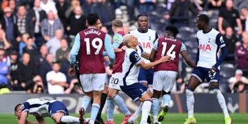 Mohammed Kudus and Micky Van Der Ven Reunited